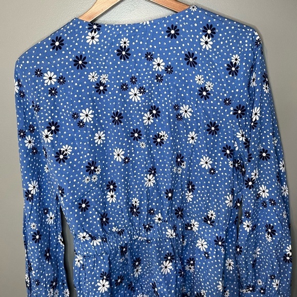 NWT Talbots Poet Sleeve Wrap Top Flowers & Dots - Picture 6 of 9